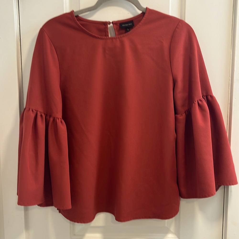 Who what wear size small maroon top